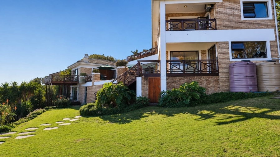 5 Bedroom Property for Sale in Beacon Bay Eastern Cape